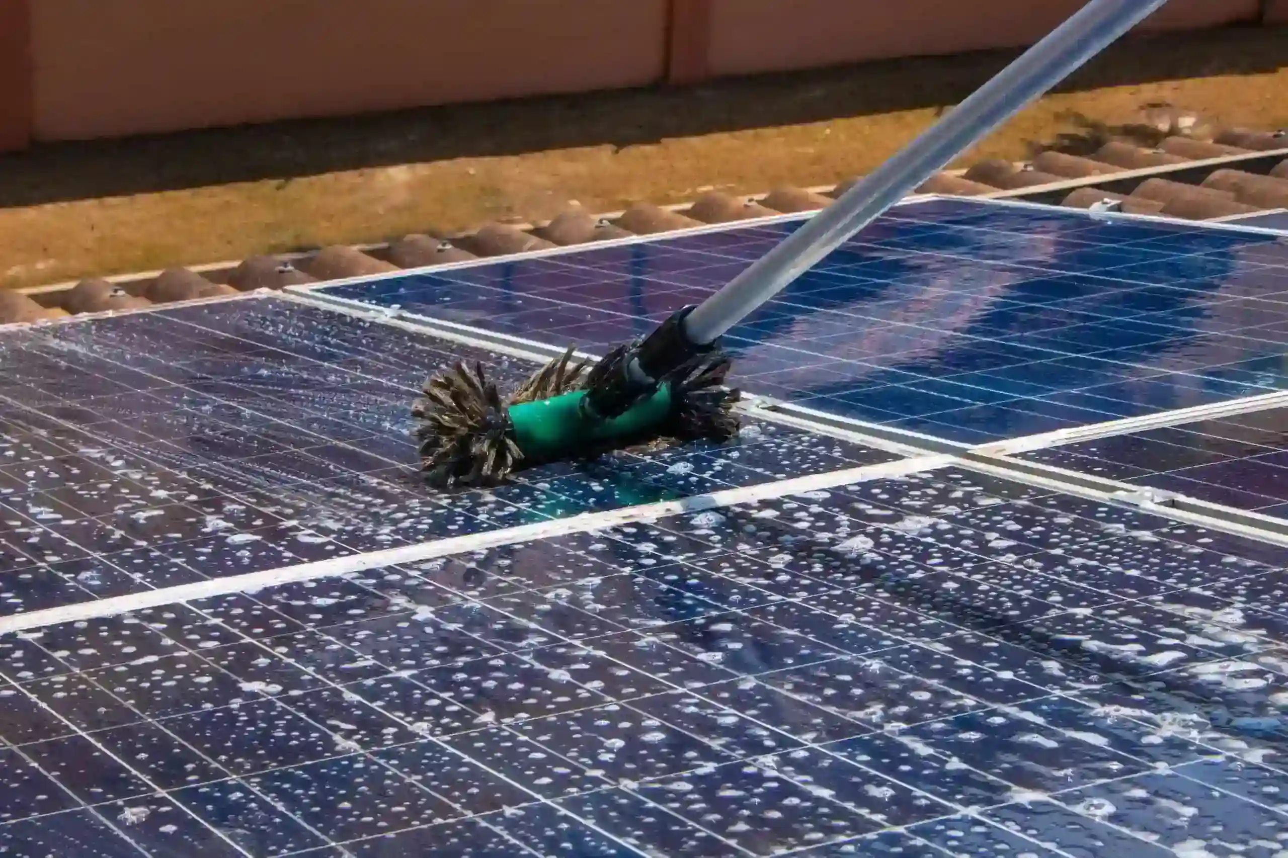 solar-panel-cleaning-cost-lahore